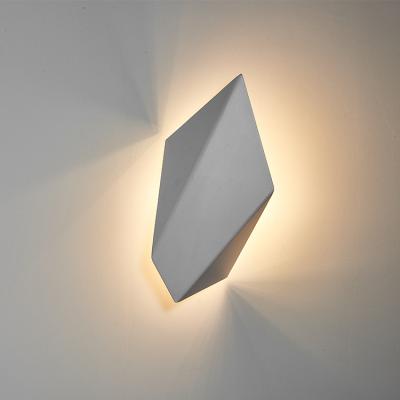 China 2022 New Modern Decorative Home Kitchen Bathroom Vanity Convenient Hot Polygon 6.4w Led Wall Lamps for sale