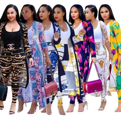 Chine 2021 New Arrivals Anti-Static Women Fall Clothing Lady Bestsale Stylish Printed Long Coat Spats Two Piece Set Boutique Clothing à vendre