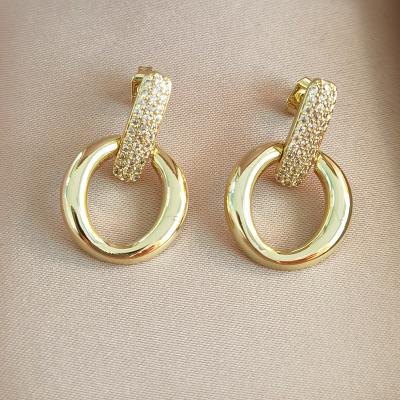 China IVIAPRO New Arrival Drop Earrings 18K Gold TRENDY Jewelry White CZ Drop Earrings for sale