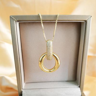 China IVIAPRO Wholesale FASHIONABLE Fashion CZ 18K White Gold Plated Circle Ring Pendant Necklaces for sale