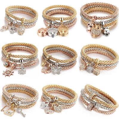 China Best Accessorian For Cloth 2021 Hot Selling 3 Pcs Crystal Butterfly Popcorn Elastic Bracelets Set Heart Lock Charm Bracelet For Women Jewelry Sets for sale