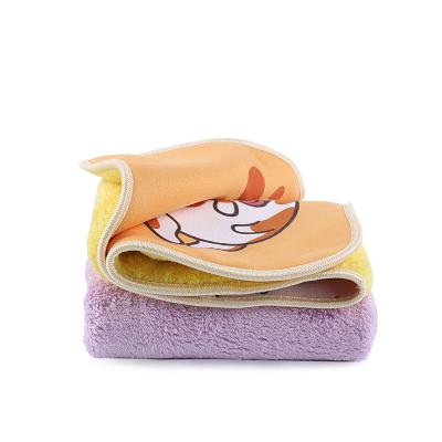 China Latest Sustainable Hot Selling Drying Easily Screwed 6-7 Times Fast Absorption PET Water Absorbent Towel 48 Daily Sustainable FIBER Accept for sale