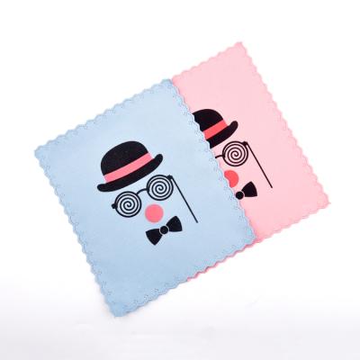 China Custom Print Microfiber Glass Cleaning Cloth, Microfiber Suede Sunglass Cloth For Cleaning Glasses 15*18cm for sale