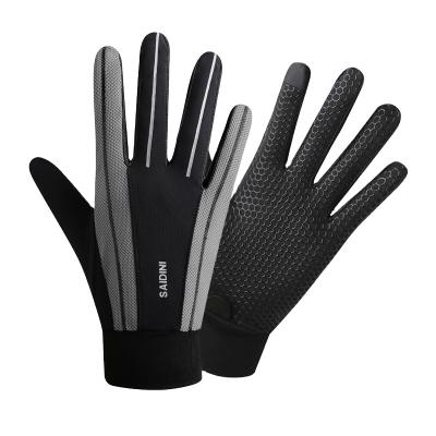 China Modern Windproof Waterproof Comfortable Anti Slip Cycling Gloves For Riding Gloves Bike Motorcycle Gloves for sale