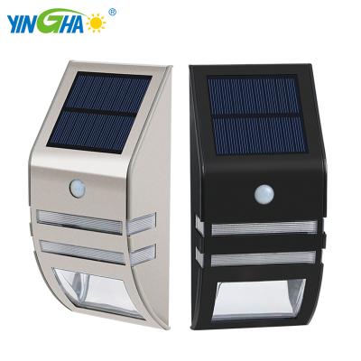 China Latest Model Outdoor Led Solar Garden Sensor Wall Light High Quality Solar Fence Light for sale