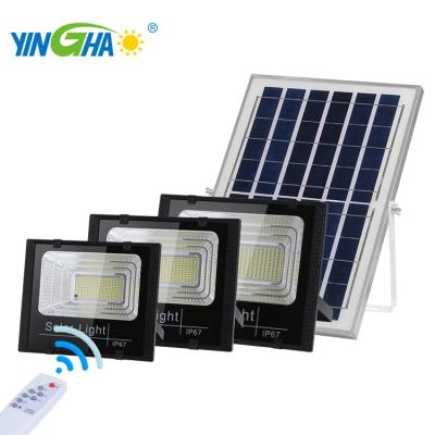 China IP65 Theme Park Industrial Waterproof Outdoor Floodlight Solar Reflector IP65 Led Garden Solar Flood Light for sale