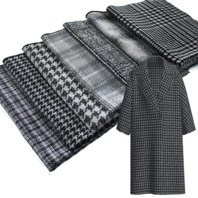 China Wool Blend Fabric Plaid Tweed Houndstooth Woven Woven Yarn Dyed For Women Suit Skirt Coat Apparel Polyester Manufacturer for sale