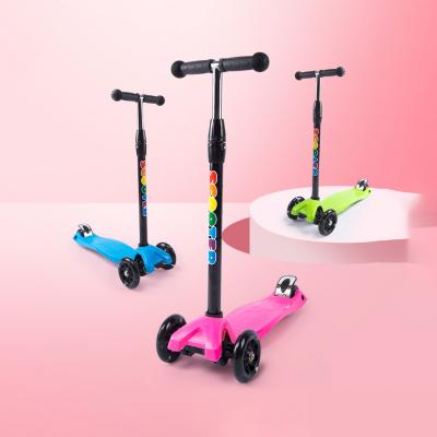 China PU CE Test Kids Children T-Bar Push Kick Scooter Foldable Four Wheels Flashing Kick Scooter For Kids for sale