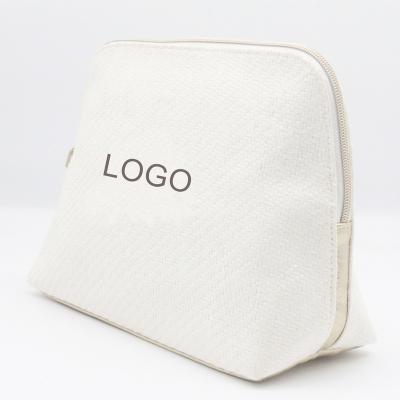 China Normcore / Custom Logo Shell Shape Paper Straw Cosmetic Bag Eco-Friendly White Earth Minimalist Straw Makeup Bag Large Capacity for sale