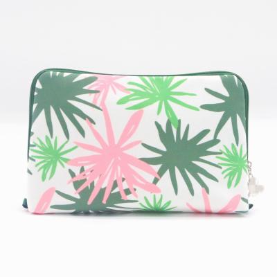 China Hawaii style 2022 summer newest recyclable canvas makeup bag Hawaii style eco-friendly fabric patter cosmetic bag green pink floral canvas for sale