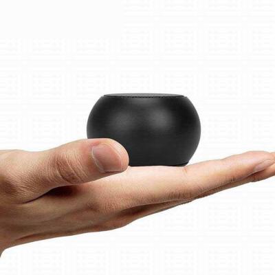 China Mini Small Loud Portable Video Call Round Shape Blootooth Loudspeaker for sale