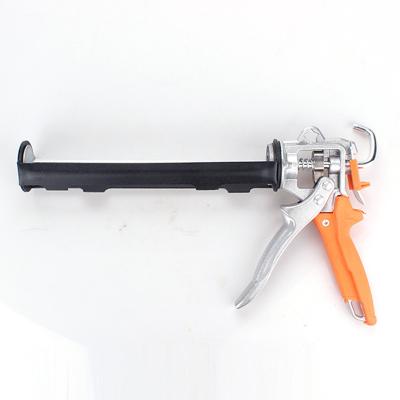 China 2021 durable Chinese suppliers sell the multi-purpose caulking guns, silicone caulking guns, bottle type glue guns for sale