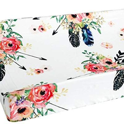 China Folded Floral Baby Hutch Floral Bedding Protector Changing Blanket (Feather) for sale