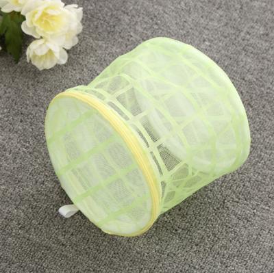 China Eco-friendly Retail Durable Green Portable Small Net Loan Hole Fruit Fruit Mesh Nylon Laundry Bag for sale