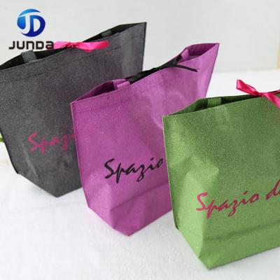 China Durable Customized Hot Products Eco Cloth Nonwoven Tote Bag Nonwoven Shopping Bag Suitable For Supermarket for sale