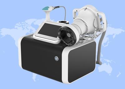 Chine 360 degrés de rotation de la graisse de congélation RF vide 40K Cavitation Velashaping Slimming Machine à vendre