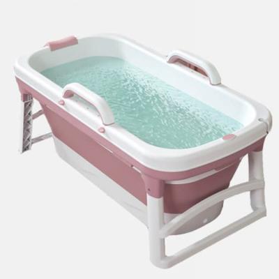 China 1.36M Freestanding Winter Bathing Full Body Bathing Freestanding Foldable Plastic Portable Bathtub With Lid for sale