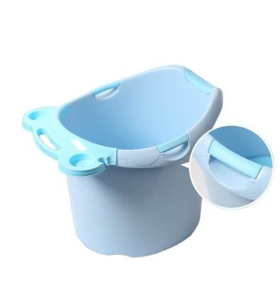 China Small Sustainable Freestanding Portable Plastic Baby Bathtub for sale