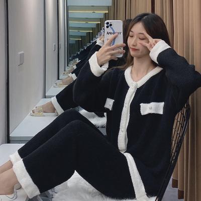 China Simple Color Contrast QUICK DRY Pajamas For Women Hot And Comfortable Two Piece Pajamas 100% Polyester for sale