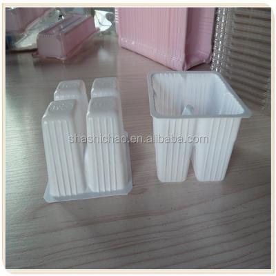 China Disposable Thermoformed Plastic PET/PS Biscuit Tray With 4 Cavities China Supplier for sale