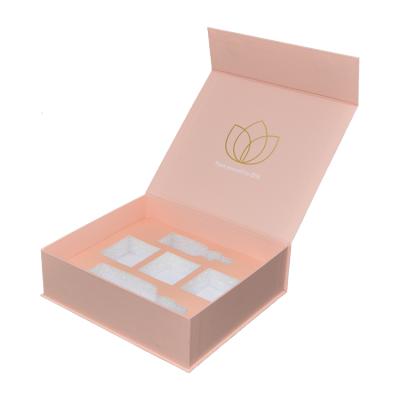 China Recycled Materials Customized Paper Serum Soft Touch Pink And White Gift Boxes With Magnetic Lid for sale