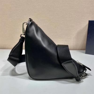 China Fashion man hot sale luxury fancy display for handbag manufacturers with low price for sale