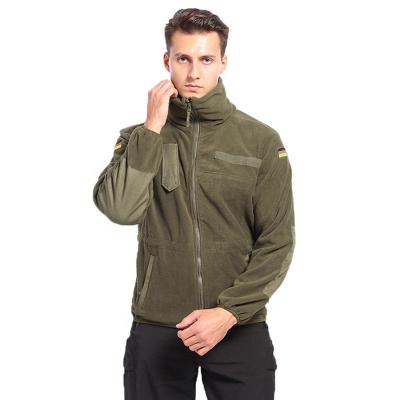 China Latest QUICK DRY Design Mens Outdoor Custom Multi-pockets Shearling Jacket Camouflage Winter Windproof Tactical Jacket for sale