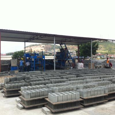 China Construction worksÂ   QT5-15Semi-automatic concrete brick making machine for sale