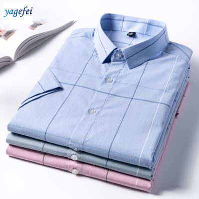 China Hot sale high quality custom made bamboo fiber anti-pilling non iron short sleeve men's plaid plus size shirt for sale