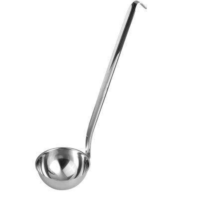 China Sustainable Kitchen Accessories Stainless Steel Soup Ladle Metal Handle Pouch With Pouring Rim / Pockets Hooked Handle For Cooking Soup Sauce for sale