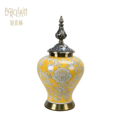 China New Design Traditional Yellow Luxury Home Decoration Porcelain Ceramic Storage Jar for sale