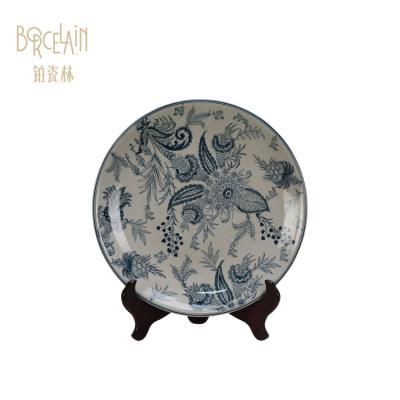 China Traditional hot sale antique style green flower and birds pattern decorative round ceramic dish with solid wood base for sale