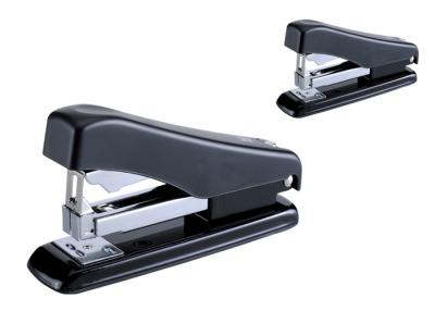 Κίνα Stapler γραφείων και σπιτιών αποταμίευσης εργασίας μαύρο χρώμα 30 φύλλο/80g προς πώληση