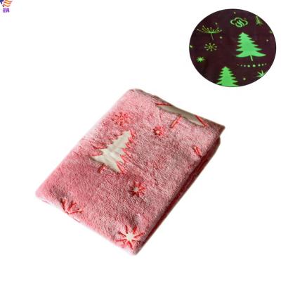 China Anti-pilling Christmas Tree Super Soft Kid Glowing In Dark Fleece Blanket for sale