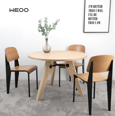 China Wholesale Modern Round Ash Solid Natural Solid Wood Nordic Dining Table With Wooden Legs for sale