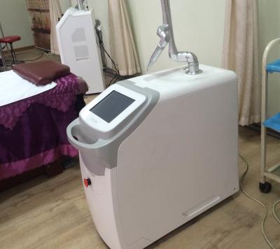 China Medical Nd Yag Laser Tattoo Removal Machine Big 9.7 Inch TFT Touch Screen for sale