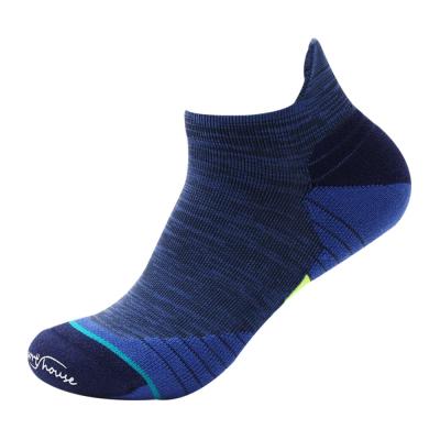 China Antibacterial Professional Custom Sport Cushion Padded Sports Running Socks for sale