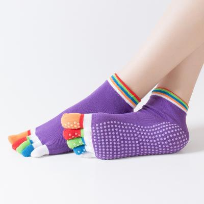 China Professional Anti-skid Organic Massage Cute 5 Toe Women Yoga Socks Anti-skid Hot Selling Cotton for sale