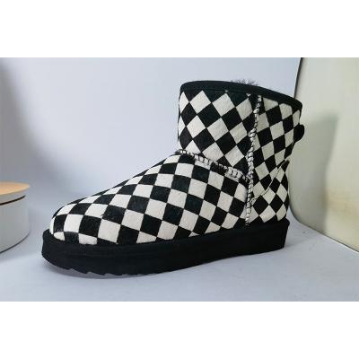 China 2022 fashion trend latest design soft diary wear designer warm boots snow boots winter boots for women for sale