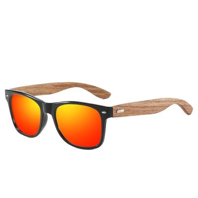 China 2022 New Fashionable Light Weight OEM Polarized UV400 Bamboo Woods Driving Fishing Female Male Sunglasses for sale