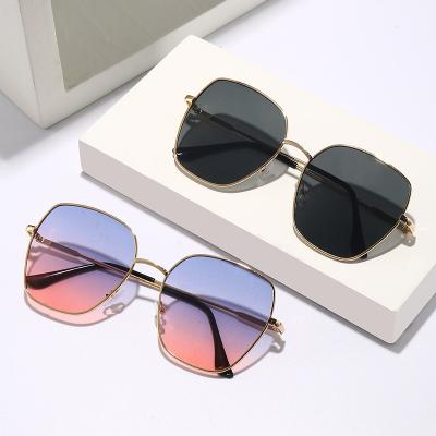 China 2022 High def UV400 Anti Scratch Metal Manufacturer Wholesale Cheap Single Frame Bridge Gradient Shades Female Women Outdoor Sunglasses for sale