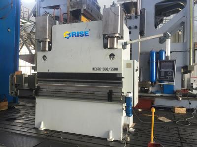 China 200 MM / S Hydraulic CNC Press Brake Machine 200 Ton 3200 For Bending Stainless Steel for sale