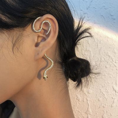 China Fashion Punk Serpentine Earrings Without Ear Holes Geometric For Women Jewelry for sale