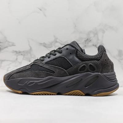 China Original High Quality Fashion Trend Yezzy Shoes Men's Fashion Sports Running Shoes Yezy700 for sale