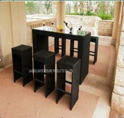 China High Top PE Wicker Pub Style Table And Chairs Set For Home / Bar for sale