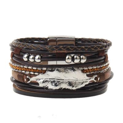 China 2019 Dress Accessory Christmas Gift Magnetic Clasp Charms Wrap Bracelet Genuine Leather for sale