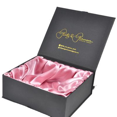 China Recyclable Black Gift Box With Lid Recycled Cardboard Porcelain Porcelain Wine Gift Box Luxury Packaging With Bow Ribbon for sale