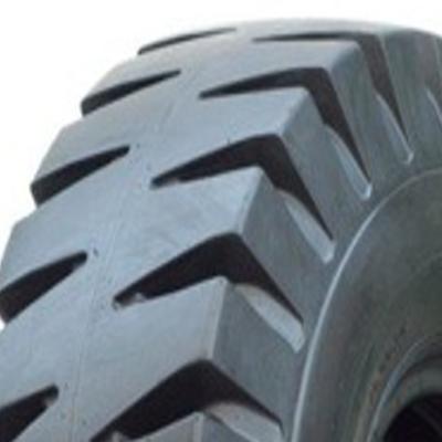 China Natural Rubber Bias Tire 18.00-33 18.00-25 Port Tire Container Handler Tire With High Quality for sale