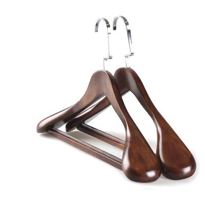 China Cherry Luxury Heavy Duty Solid Antique Wooden Wardrobe Coat Hangers with Extra Size Shoulder for sale