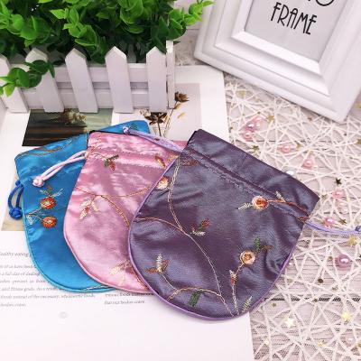 China Recyclable Chinese Style Brocade Jewelry Pouch Bag Drawstring Silk Coin Purse Gift Bag For Bijouterie Coin for sale